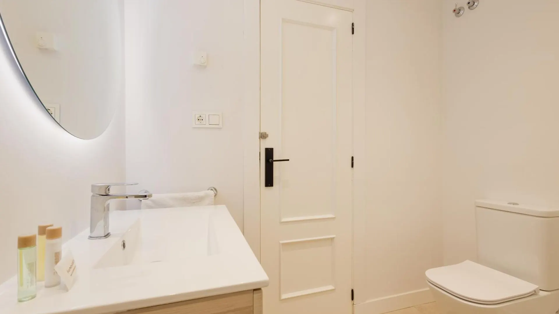 Apartment With Direct Beach Access, In Hacienda Playa, Elviria Marbella