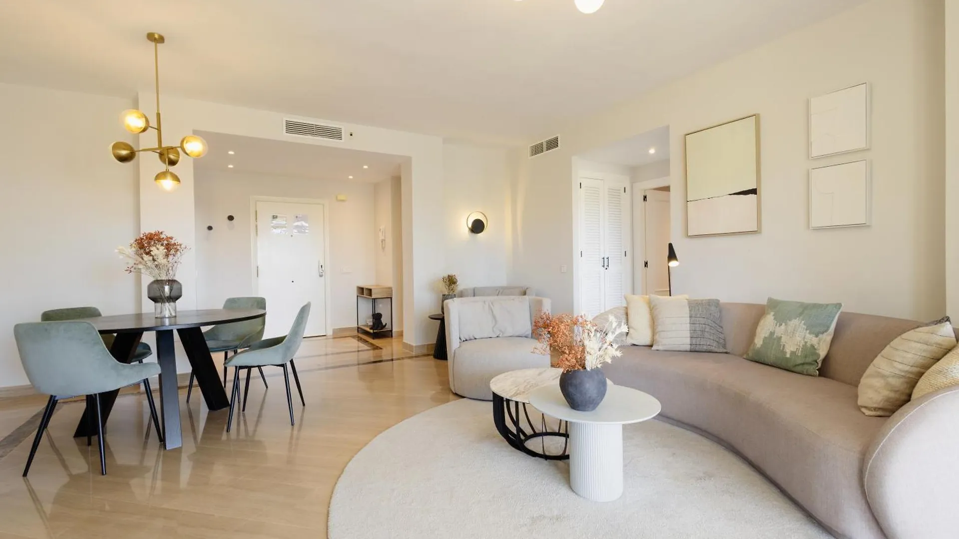 Apartment With Direct Beach Access, In Hacienda Playa, Elviria Marbella