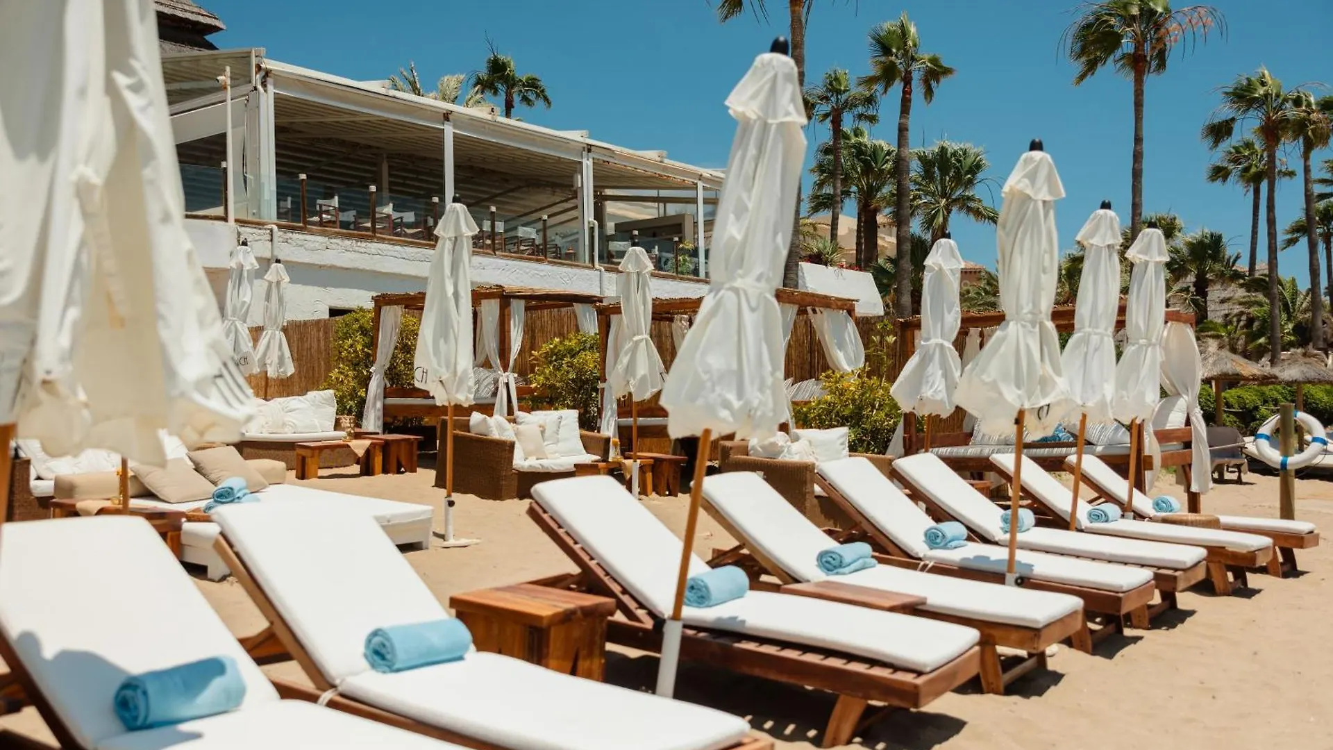 Apartment With Direct Beach Access, In Hacienda Playa, Elviria Marbella